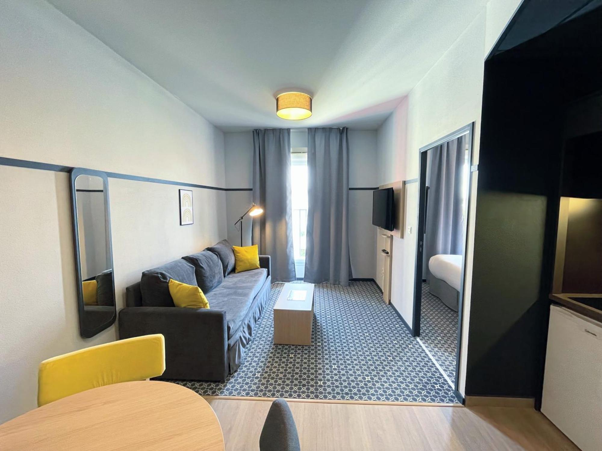 Appart'Hotel Odalys City - Bioparc Lyon Est Luaran gambar