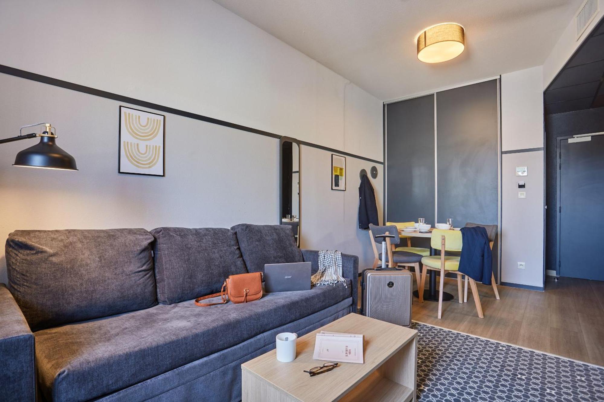Appart'Hotel Odalys City - Bioparc Lyon Est Luaran gambar