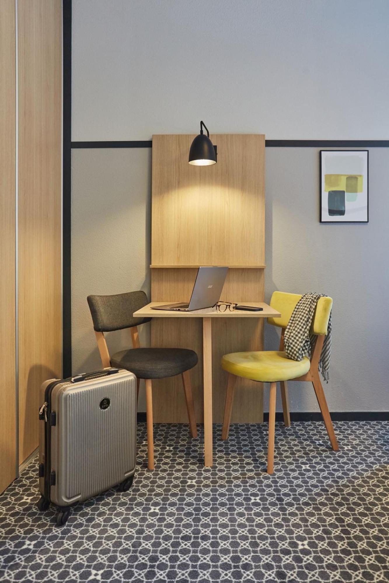 Appart'Hotel Odalys City - Bioparc Lyon Est Luaran gambar