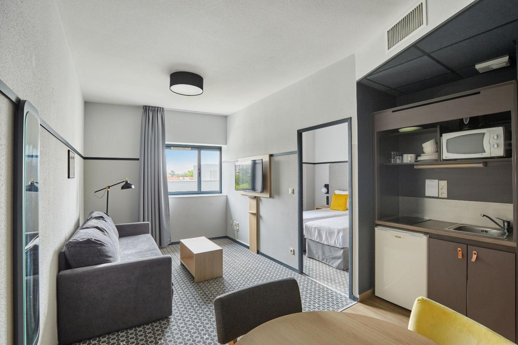 Appart'Hotel Odalys City - Bioparc Lyon Est Luaran gambar