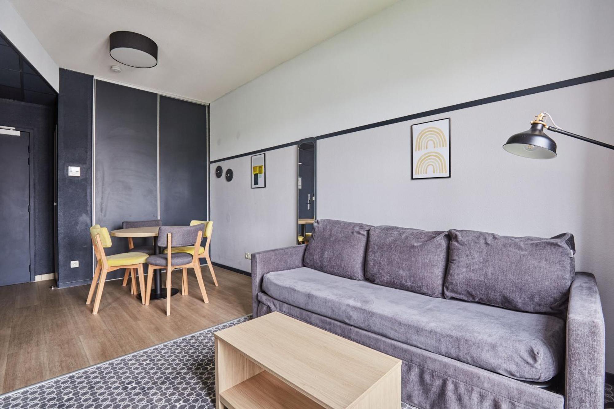Appart'Hotel Odalys City - Bioparc Lyon Est Luaran gambar