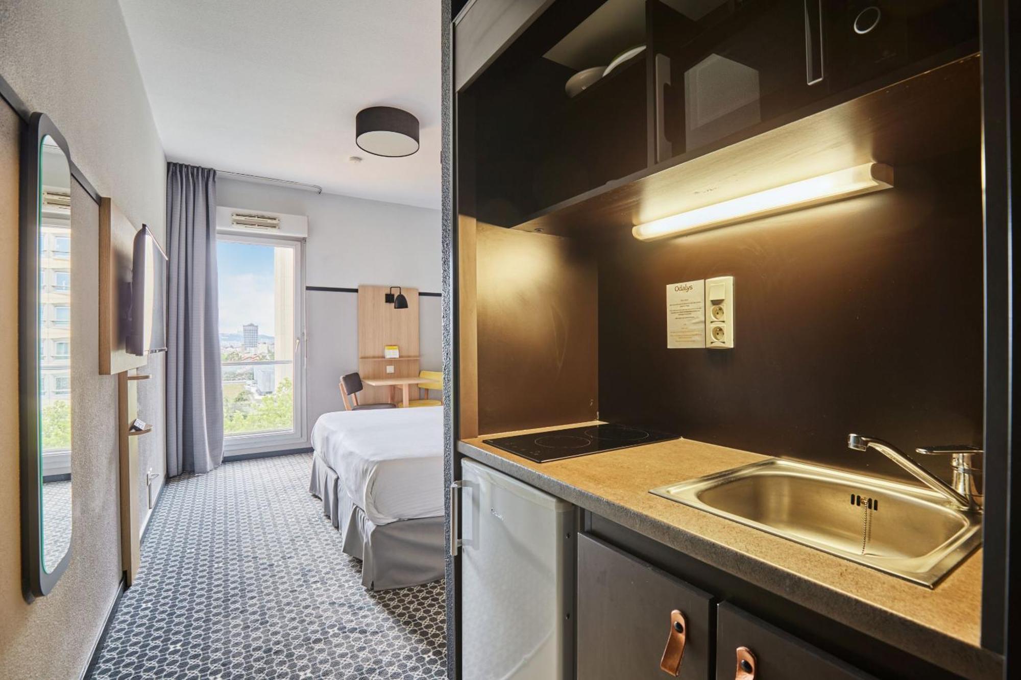 Appart'Hotel Odalys City - Bioparc Lyon Est Luaran gambar