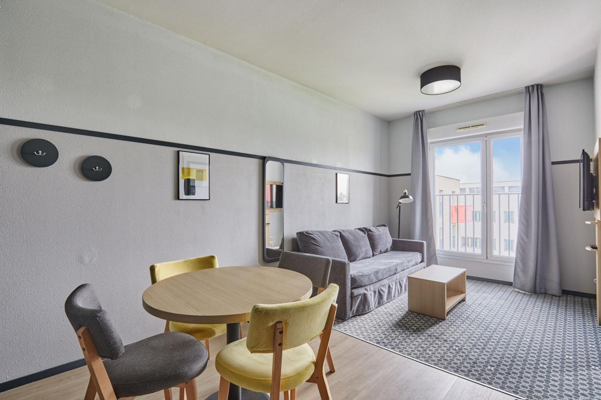 Appart'Hotel Odalys City - Bioparc Lyon Est Luaran gambar